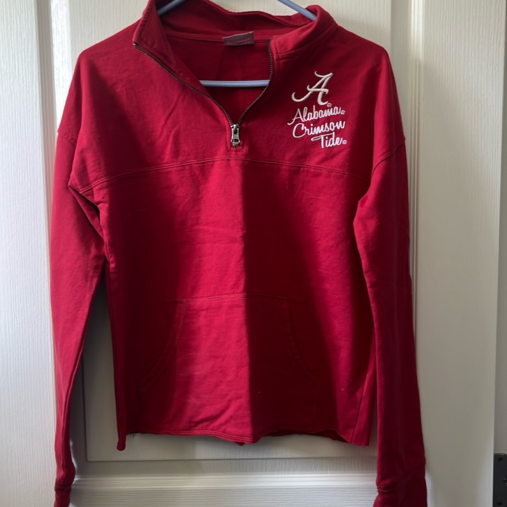 UA cropped sweatshirt! never worn